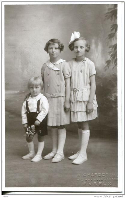 N°49647 -carte photo enfants Evreux