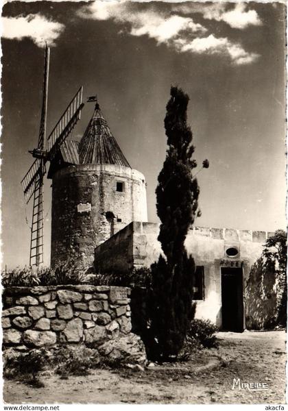 CPM Fontvieille Le Moulin de Daudet FRANCE (1377169)