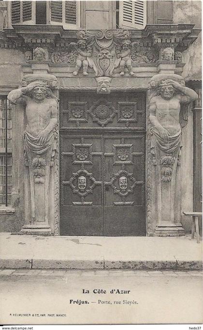 Fréjus - Porte, rue Sieyès