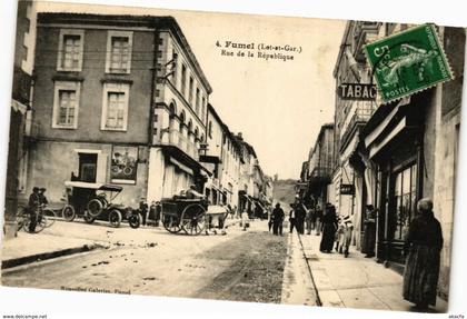 CPA FUMEL - Rue de la Republique (210645)