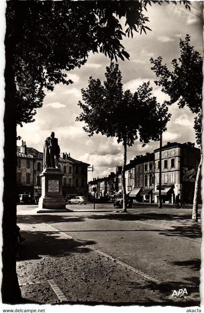 CPA Gaillac Place de la Liberation FRANCE (1016350)