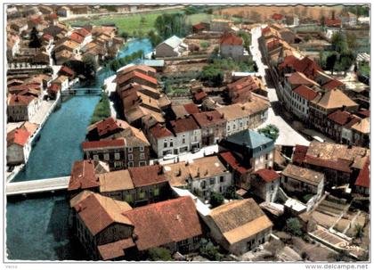 Carte Postale Ancienne de GONDRECOURT LE CHATEAU-vue aérienne