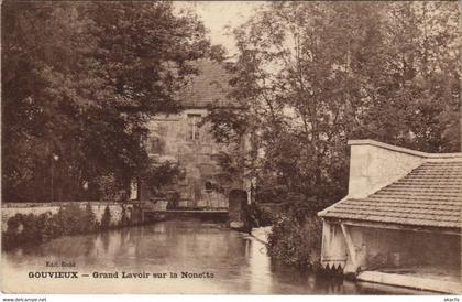 CPA GOUVIEUX - Grand Lavoir sur la Nonette (131057)