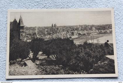 C176, Granville, vue générale prise du square du roc de Granville, Manche 50