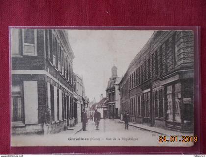 CPA - Gravelines - Rue de la République