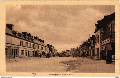 CPA GUERIGNY - Grande Rue (421090)