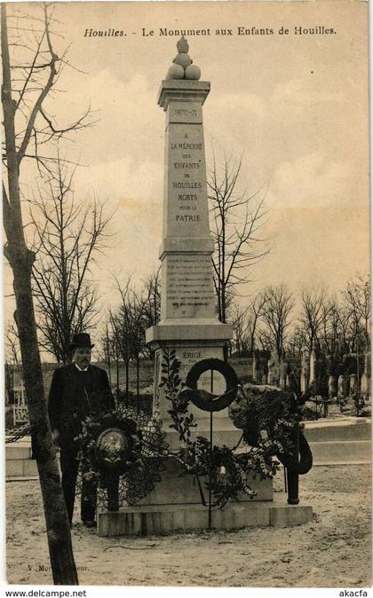 CPA HOUILLES - Le Monument aux Enfants de HOUILLES (246976)