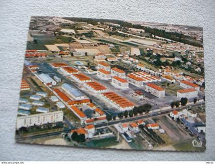 Cpm, Issoire, vue panoramique aérienne, Puy de Dome