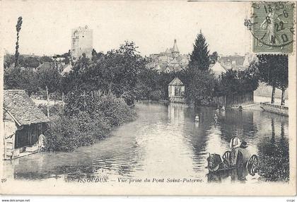 CPA Issoudun vue prise du Pont Saint-Paterne