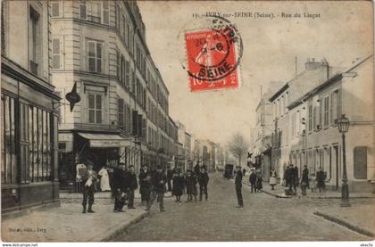 CPA IVRY-sur-SEINE Rue du Liegat (806909)