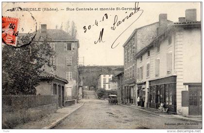 L'ARBRESLE RUE CENTRALE ET MONTEE SAINT-GERMAIN COMMERCES