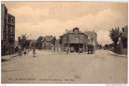 L'ILE SAINT-DENIS LA PLACE DU JAVEAU