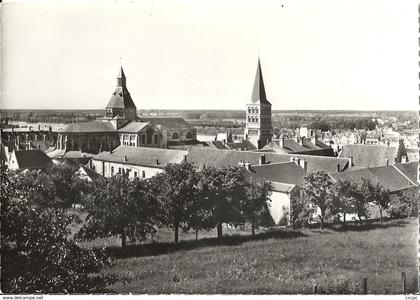 CPSM La Charité-sur-Loire L'Eglise Sainte-Croix-Notre-Dame