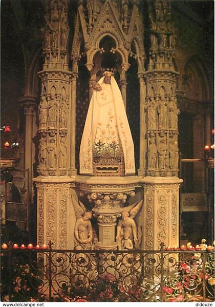 14 - Douvres La Délivrande - Intérieur de la Basilique - Statue de Notre Dame de la Délivrande ( Vierge Noire ) - Art Re