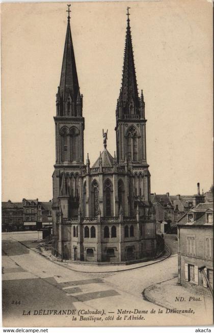 CPA LA DELIVRANDE Notre-Dame de la Delivrande - La Basilique (1226123)