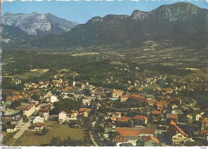 CPSM La Roche-sur-Foron Vue générale aérienne