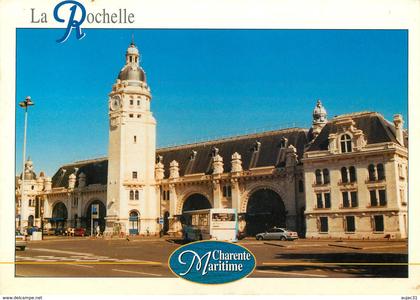 Dép 17 - Chemins de fer - Gares - Bus - Autobus - La Rochelle - La gare - état