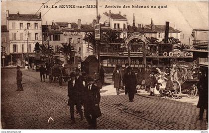 CPA La SEYNE-sur-MER - Arrivee des bateaux au quai (106966)