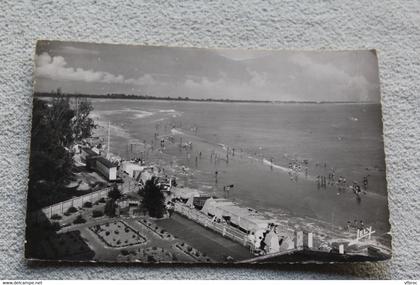 Cpsm, la plage de la Tranche sur mer à marée haute, Vendée 85