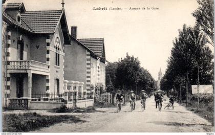 40 - LABRIT --  Avenue de la Gare