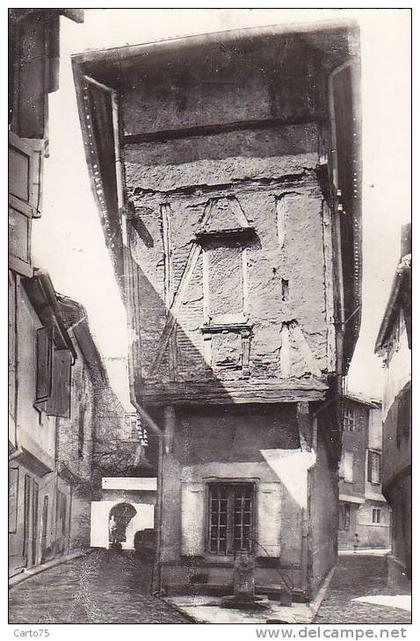 Labruguière  81 - Maison ancienne