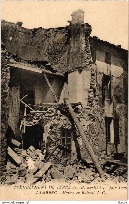 CPA Tremblement de Terre - LAMBESC - Maison en ruines (214026)