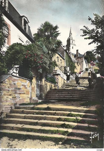 CPSM Lannion Escalier de Brélévenez