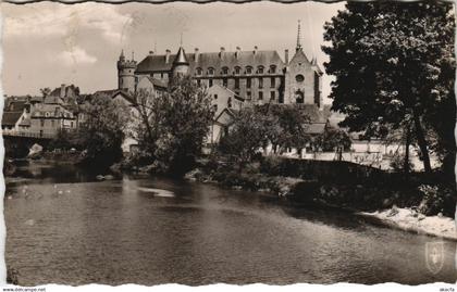 CPA LAPALISSE Le Chateau de Lapalisse et la Besbre (1200830)