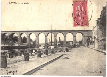 CARTE POSTALE  ancienne de LAVAL