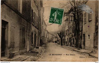 CPA AK Le BEAUSSET Rue Thiers (614234)