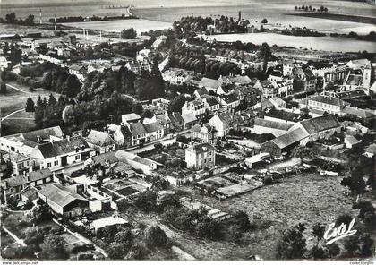 / CPSM FRANCE 78 "Le Perray en Yvelines, vue aérienne"