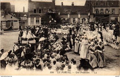 CPA LE PORTEL - Une Procession (976293)