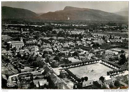 LES AVENIERES VUE AERIENNE