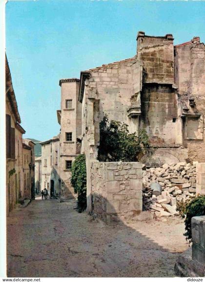 13 - Les Baux de Provence - La Grande Rue - CPM - Voir Scans Recto-Verso