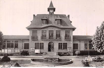 78 LES CLAYES SOUS BOIS LA MAIRIE