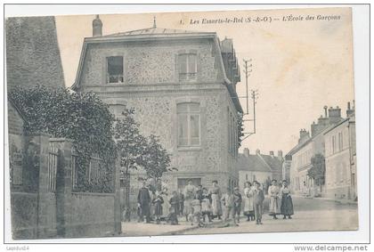 XM 338*/C P A  LES ESSARTS LE ROI  (78) L'ECOLE DES GARCONS