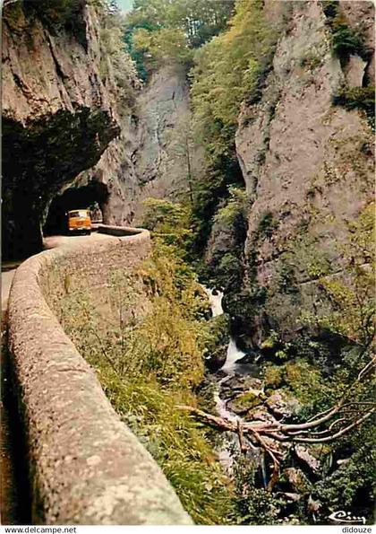 26 - Drome - Vercors - Les Grands Goulets - Automobiles - Camions - Flamme Postale de La Chapelle en Vercors - CPM - Voi