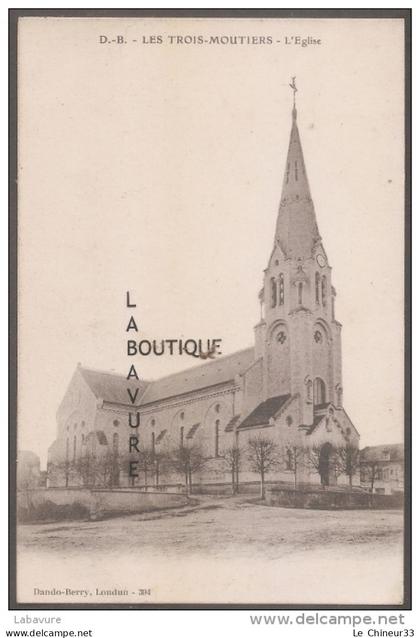 86--LES TROIS MOUTIERS-l'Eglise