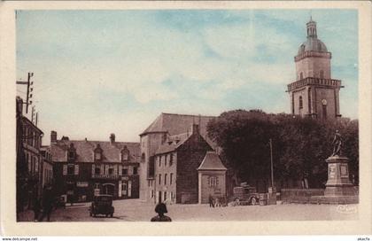 CPA LESNEVEN - Place du Général Le Flo (143232)