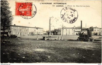 CPA LEZOUX - Place du Marche-au-bois (72600)