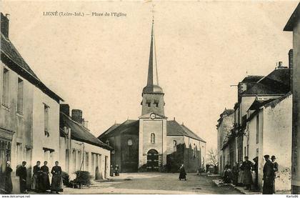 ligné * place de l'église du village