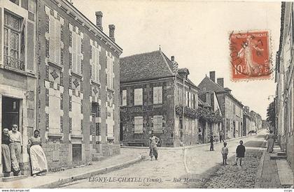 CPA Ligny-le-Châtel Rue Maison-Dieu