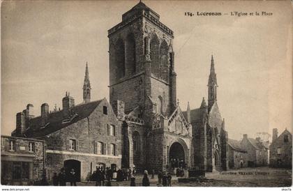 CPA LOCRONAN - L'Église et la Place (143833)