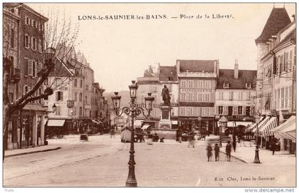 LONS-LE-SAUNIER PLACE DE LA LIBERTE