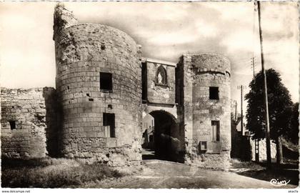 CPA Loudun - Porte du Martray de l'Ancien Chateau (111603)