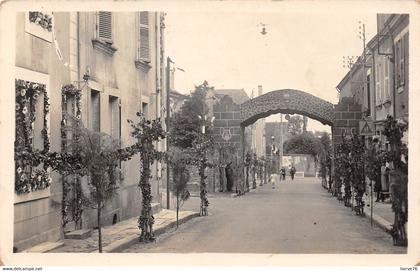 LOUE - carte photo - fête des musiciens - rue fleurie