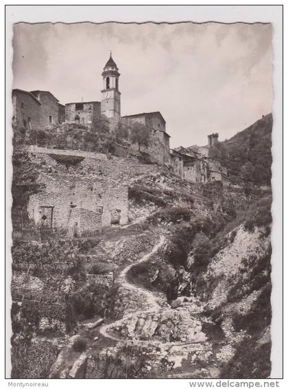 alpes  maritimes  :  LUCERAM , Lucéram  ; le  village   1954