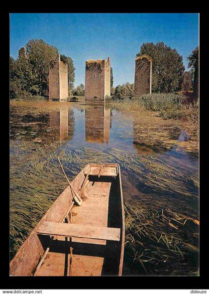 86 - Lussac les Chateaux - Ruines des quatre piles du Pont-Levis du château  - CPM - Carte Neuve - Voir Scans Recto-Vers