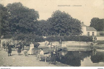 YVELINES  MAGNANVILLE   l'abreuvoir