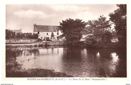 78 - MAGNY les HAMEAUX --  La mare de la rue " Romainville "